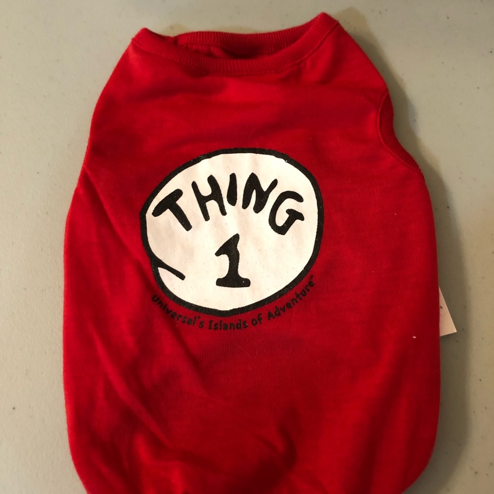 Cat in the Hat Dog t-shirt Small